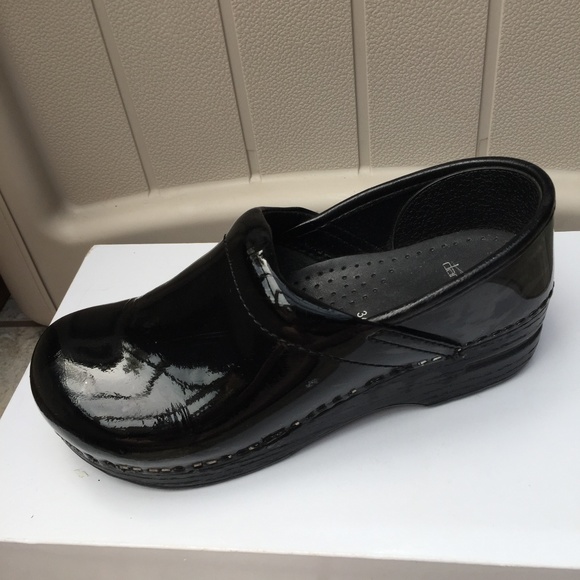 dansko children's shoes